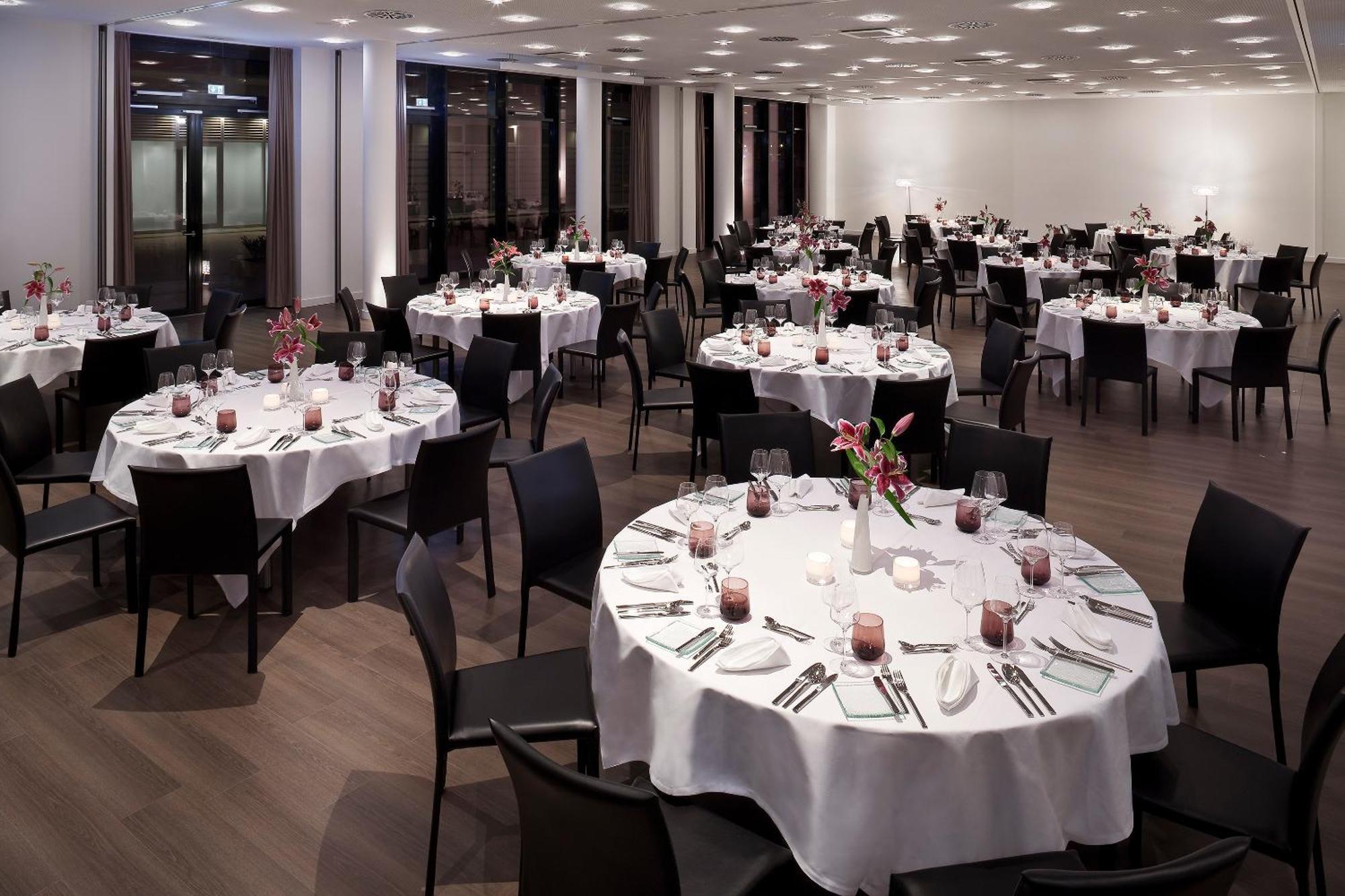 Innside By Melia Wolfsburg Bagian luar foto